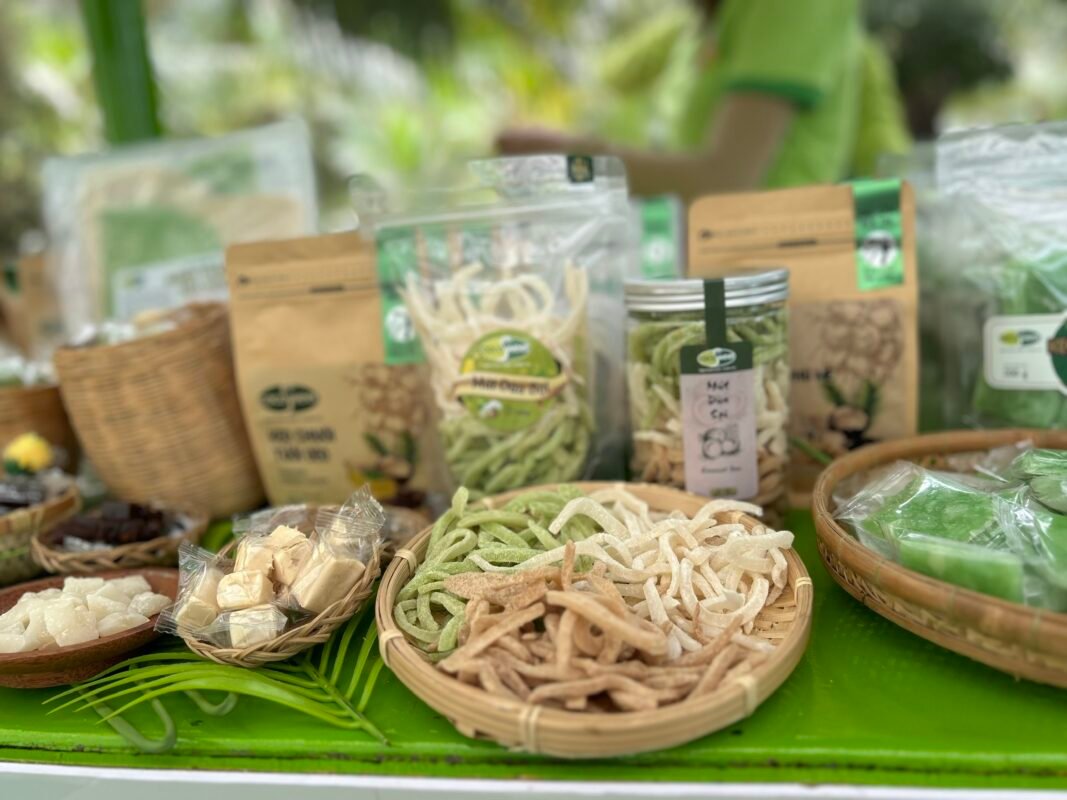 Mứt dừa Cocosweet