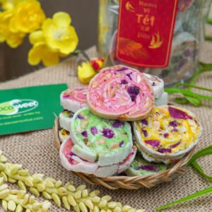 Kẹo dừa nướng trong set quà truyền thống Bến Tre